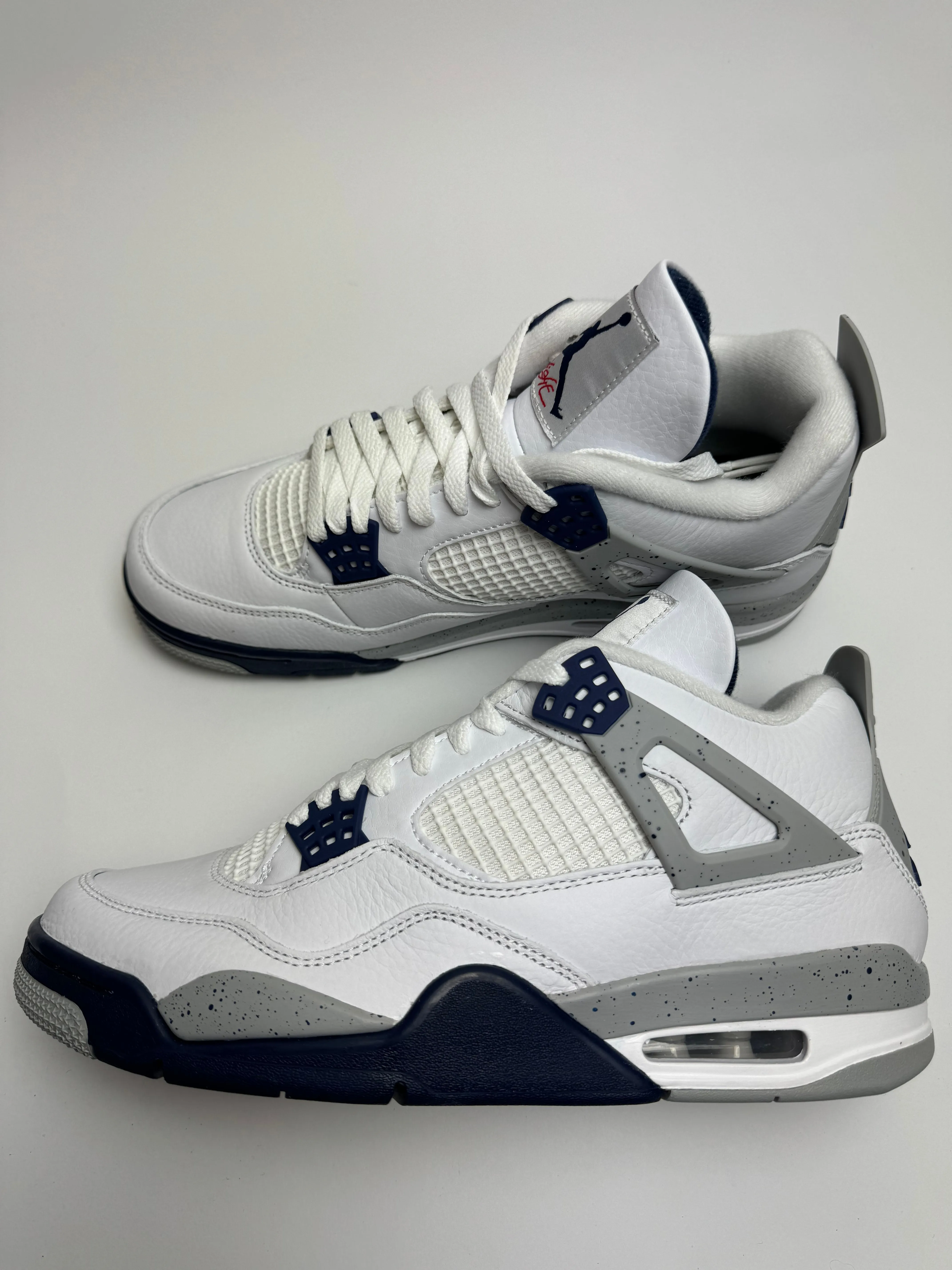 Air Jordan 4 "Midnight Navy"