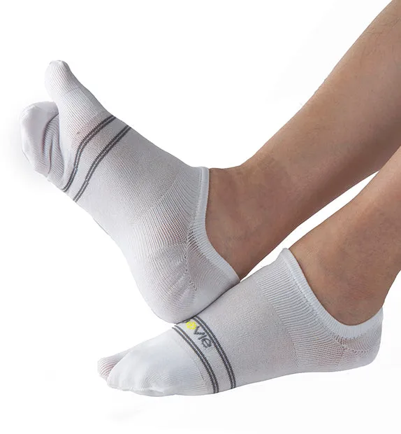 Split Toe Everyday Plus Lightweight Invisible Footies Socks - 4 Pack